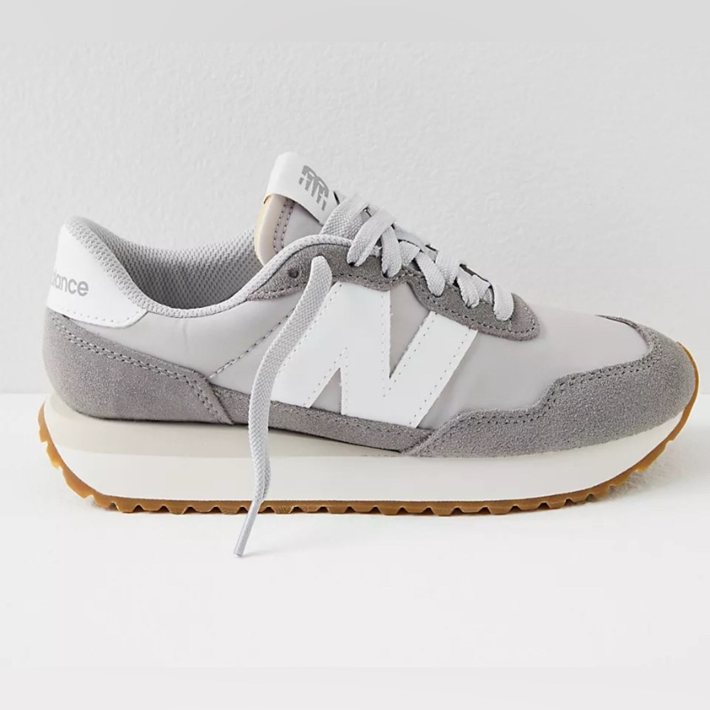 New Balance 237 Sneakers    Perfect Condition!!  WORN ONCE!! - Picture 3 of 8